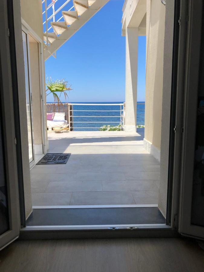 Sea View Life Hotel Carini Exterior photo