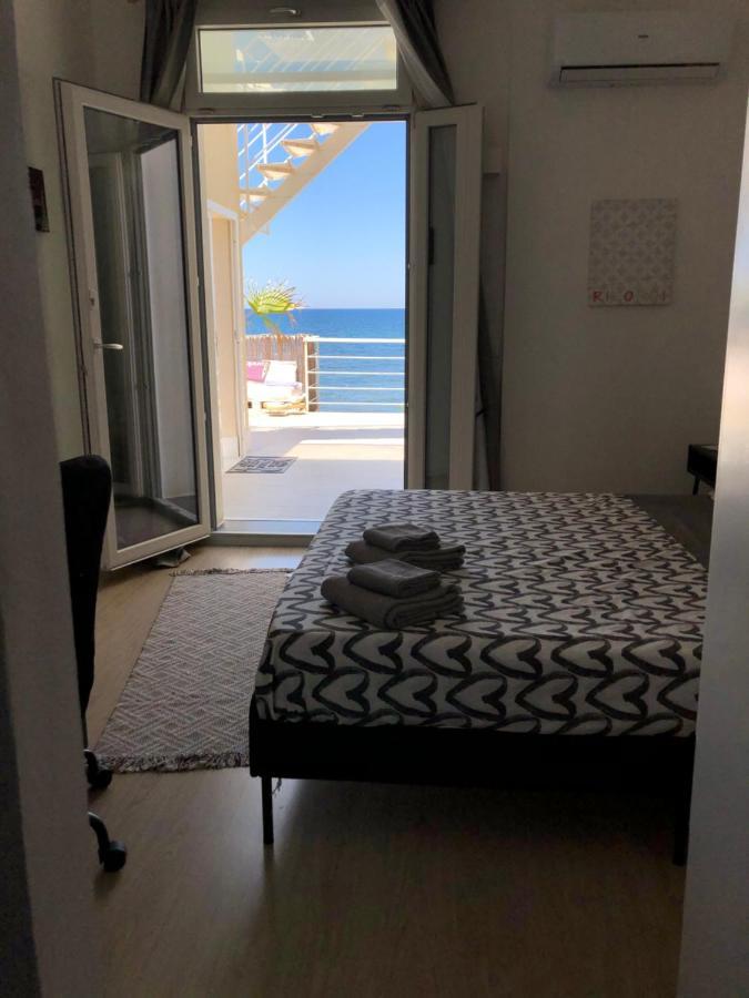 Sea View Life Hotel Carini Exterior photo